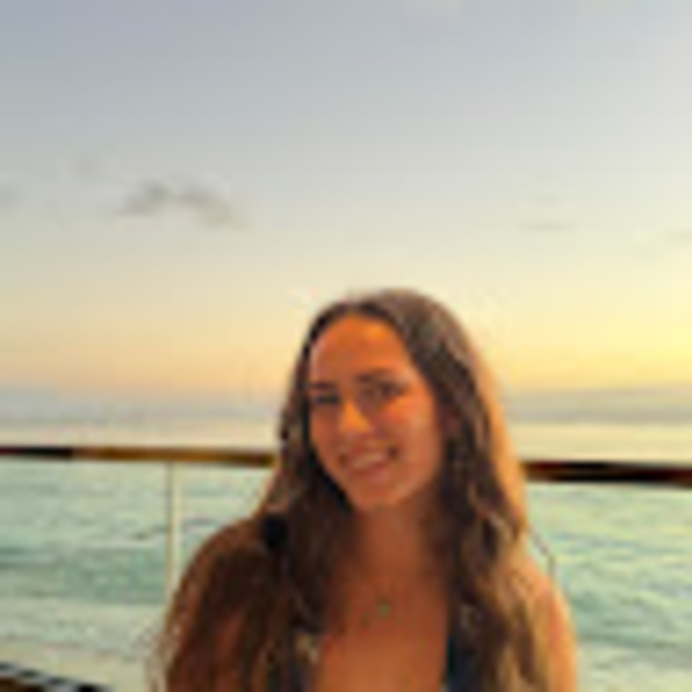 Meet your Posher, Elyse